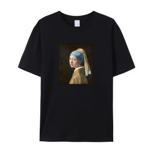 "Girl wih a Pearl Earring"t-shirt